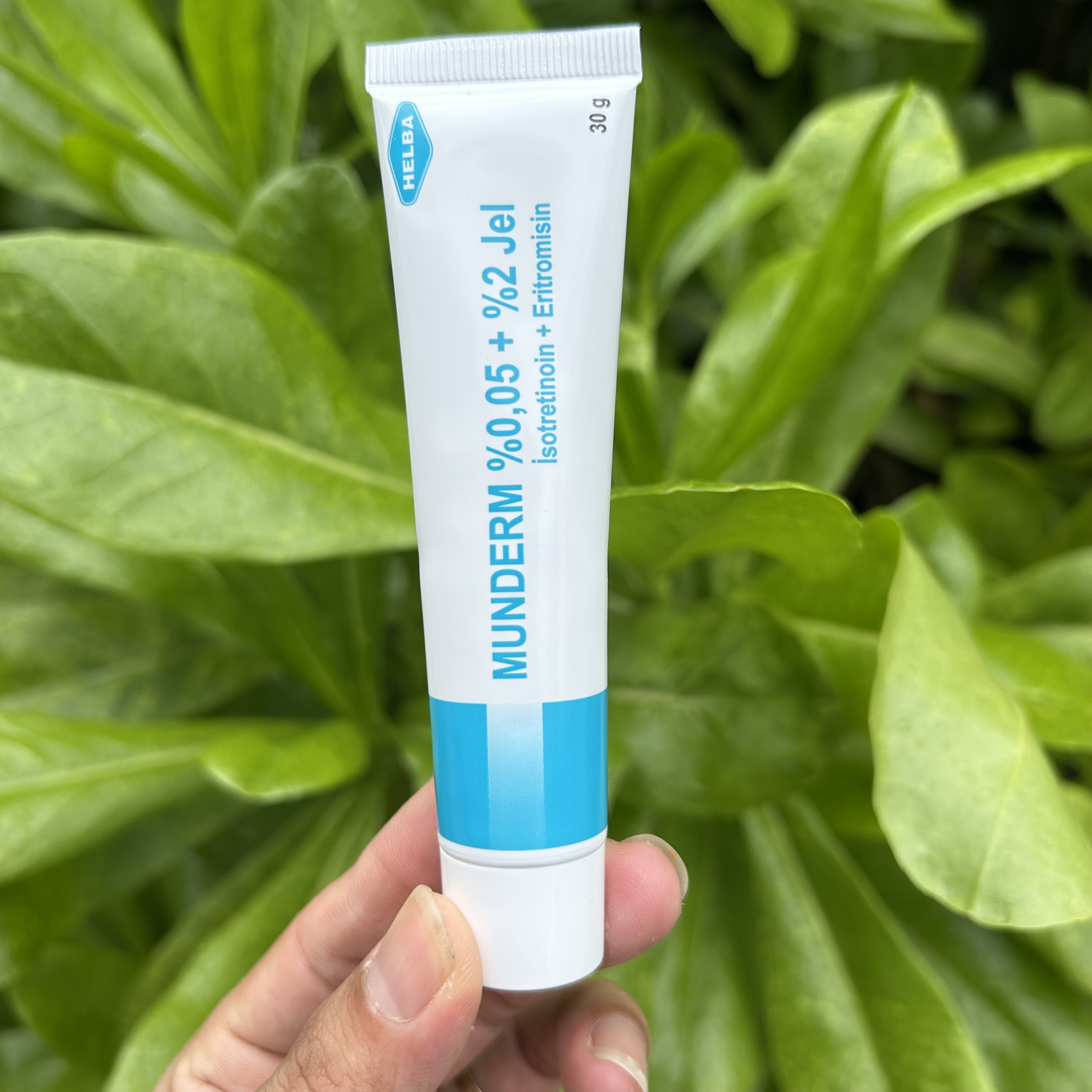 MUNDERM® Gel 30g Isotretinoin 0.05% & Eritromicin 2% giảm mụn - Ảnh 7